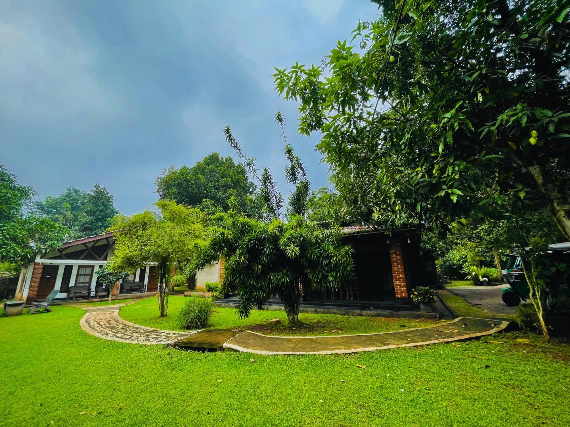 Green Cottage Anuradhapura Exterior photo